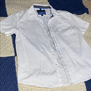 men’s white button up tee